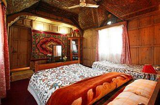 Mother Kashmir Houseboat, Srinagar 2